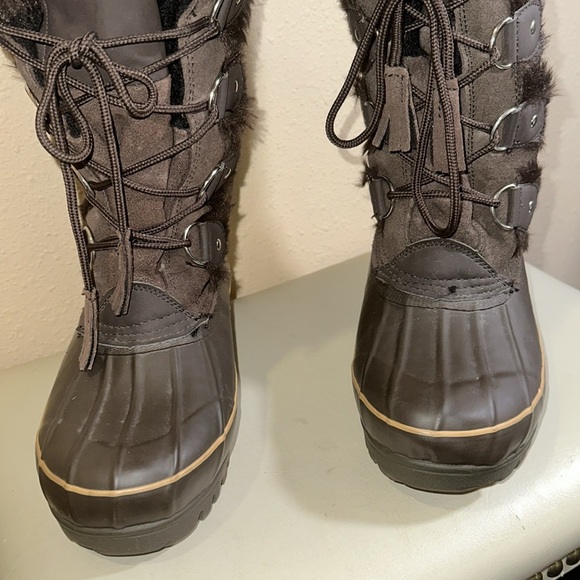 Khombu fur-lined duck boots size 8 - Picture 2 of 8